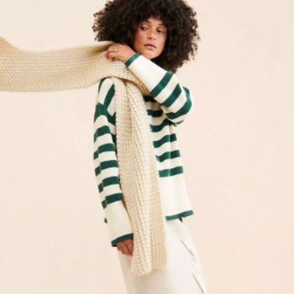 Flat White Striped Turtleneck Oversized Sweater - Picture 4 of 4